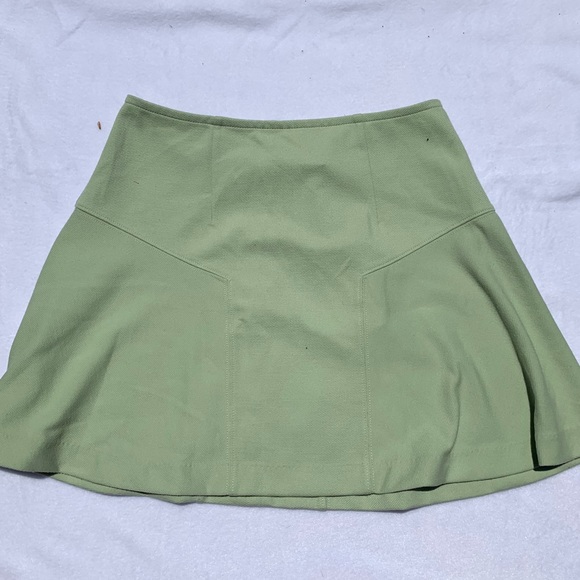 Women’s ALICE & UO Gaspard Ponte Skirt - Picture 2 of 5